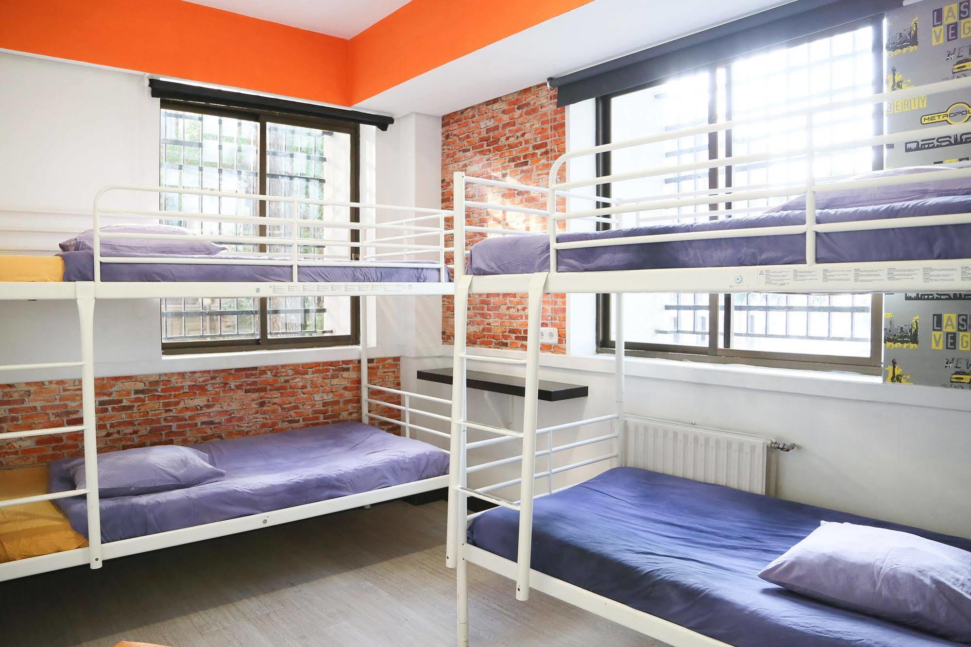 Meetingpoint Hostal Madrid